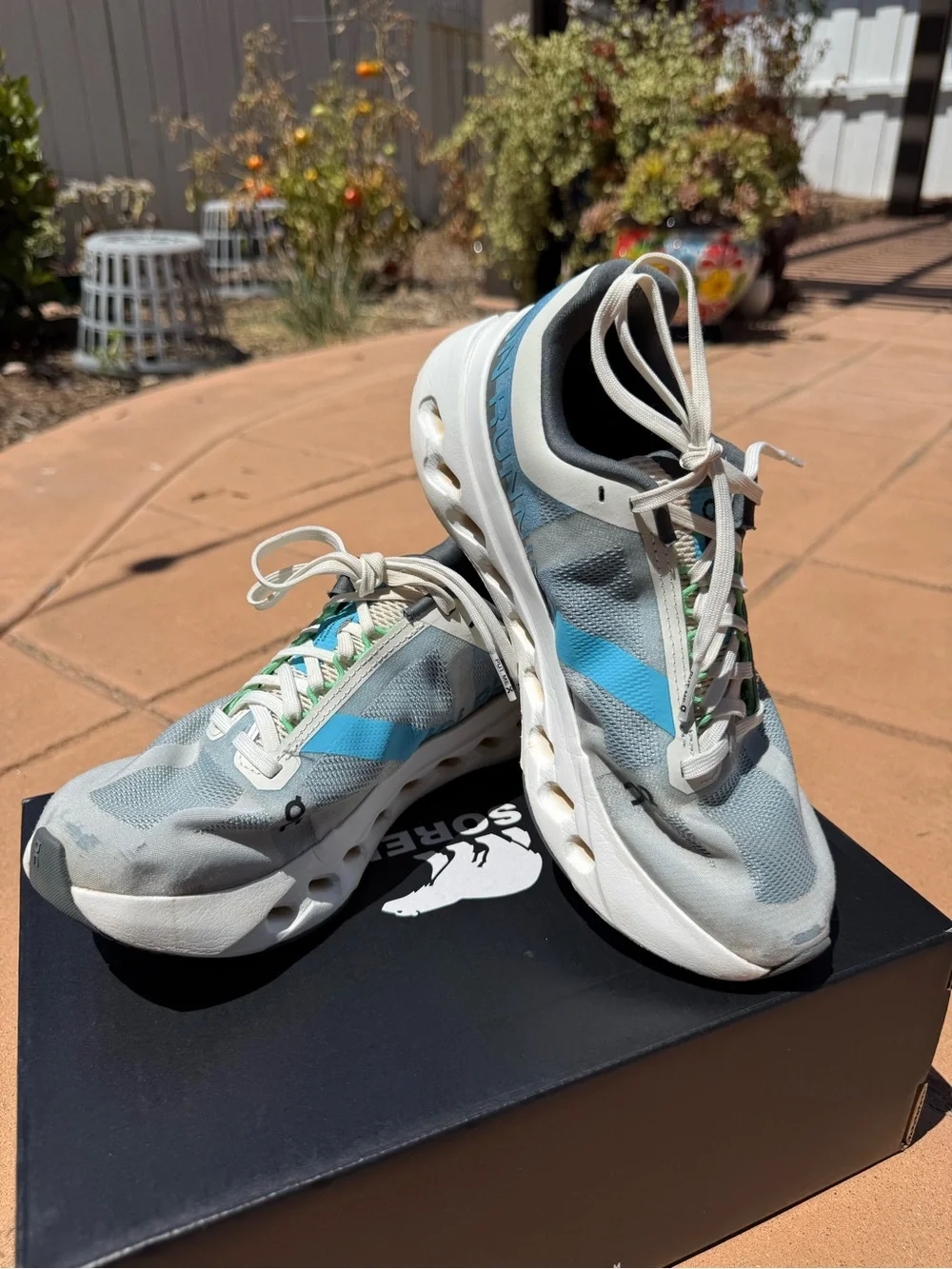 On Cloud Cloudsurfer Running Shoes